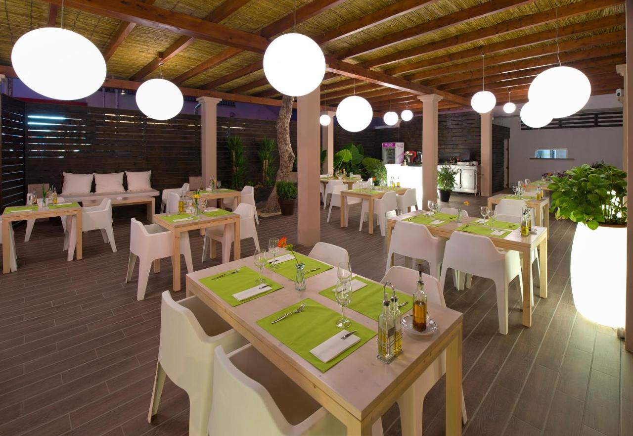 Marvell Club Hotel & Apartments Sant Antoni de Portmany Екстериор снимка