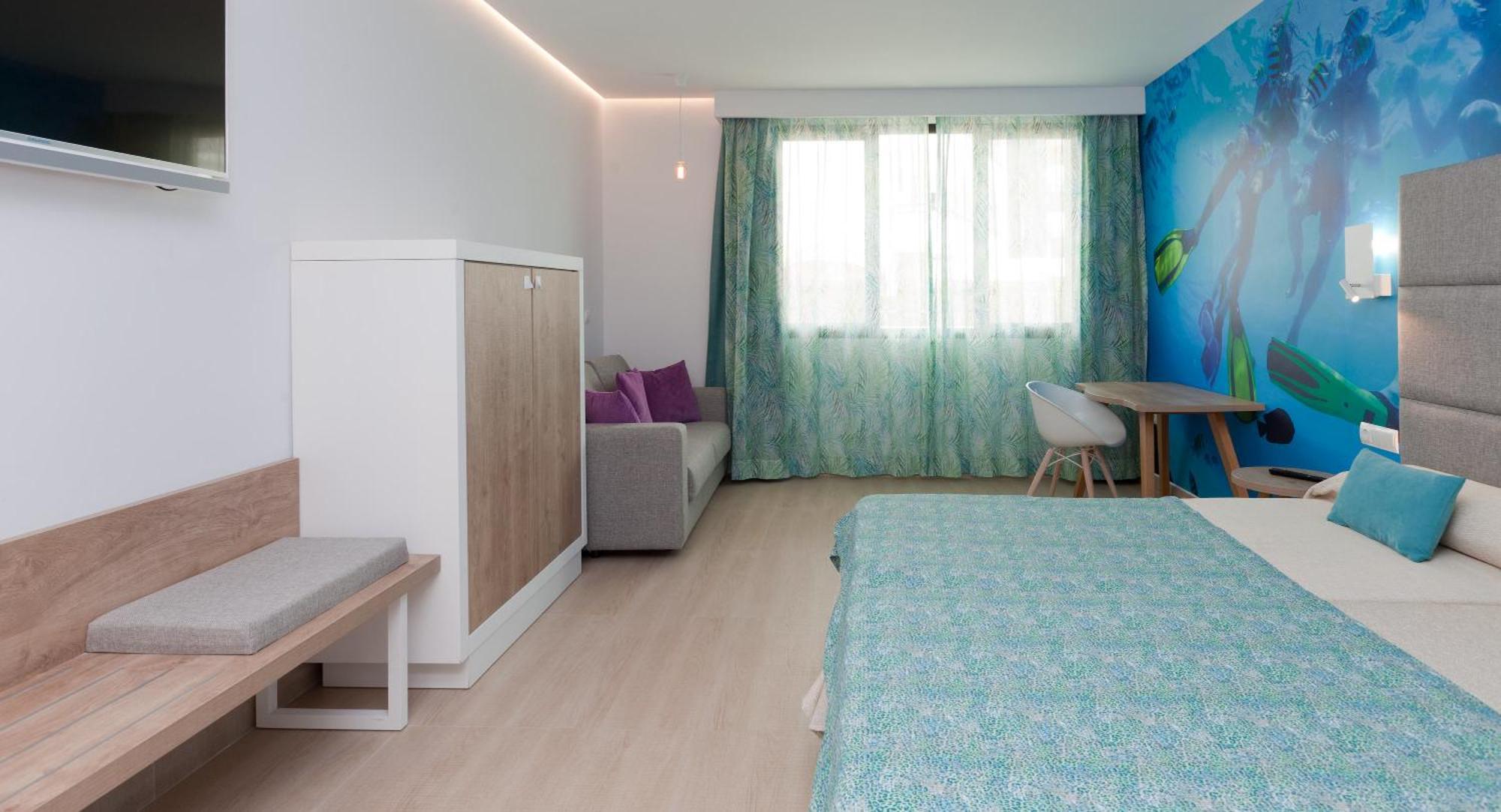 Marvell Club Hotel & Apartments Sant Antoni de Portmany Стая снимка