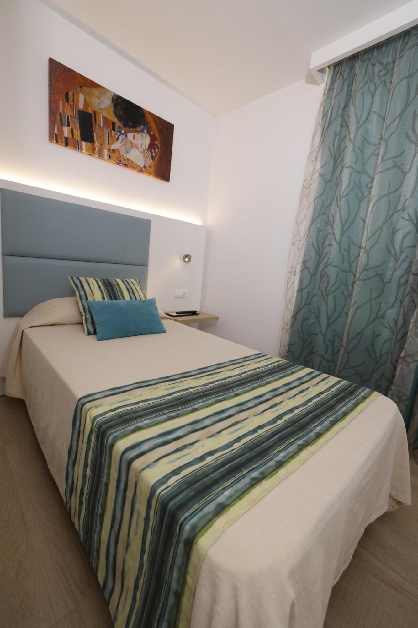 Marvell Club Hotel & Apartments Sant Antoni de Portmany Екстериор снимка