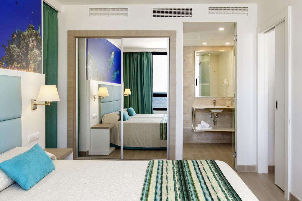 Marvell Club Hotel & Apartments Sant Antoni de Portmany Стая снимка